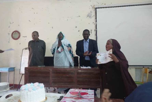 أختتمت اليوم بقاعة إدارة التدريب بعطبرة الدورة التدريببة في مجال تدريب المدربين بحضور الاستاذة آمال فرج الله مدير إدارة التدريب وممثل وزير المالية