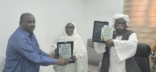 فى إطار سلسلة متابعاتها للاداء وزير مالية نهر النيل تطلع على ملامح وموقف تنفيذ خطة العام ٢٠٢٦م للشؤون الإقتصادية وتجدد تأكيدها  بأنها تظل الذراع الفاعل  لتحقيق الاهدف الكليه الداعمة لتحسين ودعم الإستقرار الإقتصادى بالولاية