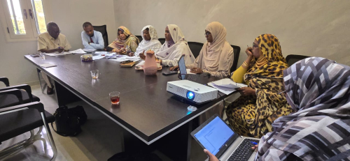 الاجتماع التنسيقى لوزارة المالية والإحصاء بنهر النيل يقف على عرض توضيحى لمنشآت القطاع الخدمى الاقتصادى بمحليات الولاية