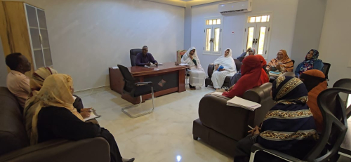 الإدارة العامة للتخطيط والتنمية تعقد اجتماعا موسعا لاستعراض تقارير برنامج التقييم والمتابعة..